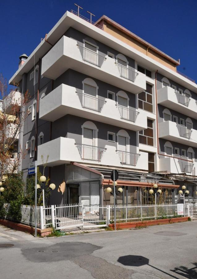 Hotel Sabbia D'Oro Rimini Exterior photo